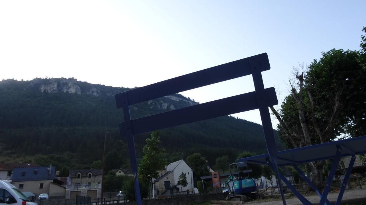 Studio Gites Au Pont De La Gineze Barjac  Buitenkant foto
